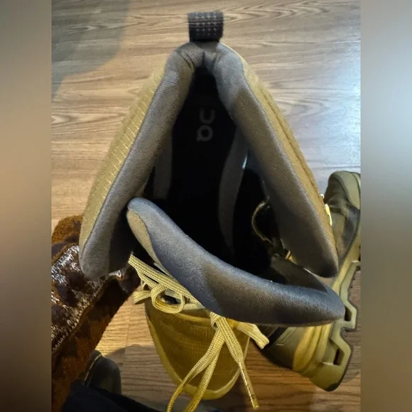 On Running Cloudrock 2 Waterproof
On Running Men's Athletic Shoes - Picture 7 of 13